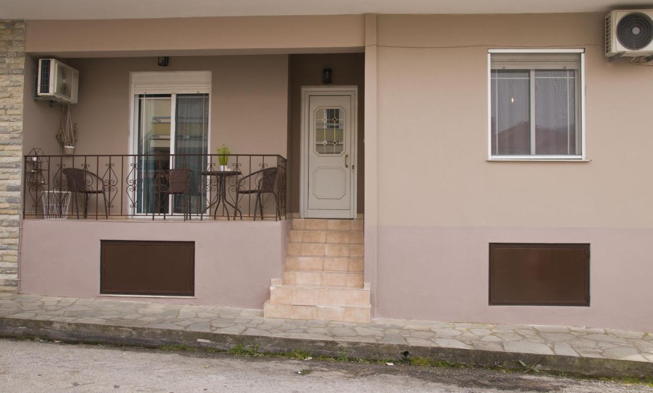 Iria'S Apartments ลิเมนาเรีย ภายนอก รูปภาพ