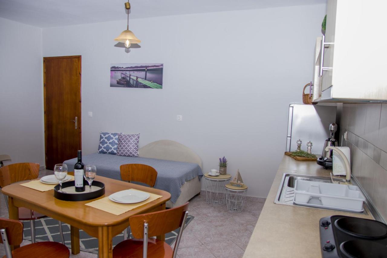 Iria'S Apartments ลิเมนาเรีย ภายนอก รูปภาพ